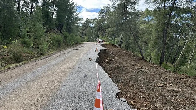 Muğla Gökbel yolu geçici olarak ulaşıma kapatıldı