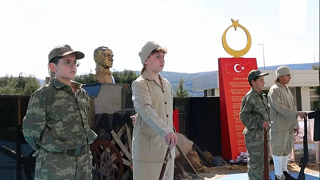 Muğla MTK Ortaokulu'nda 111. yılında Çanakkale Zaferi ve şehitler unutulmadı