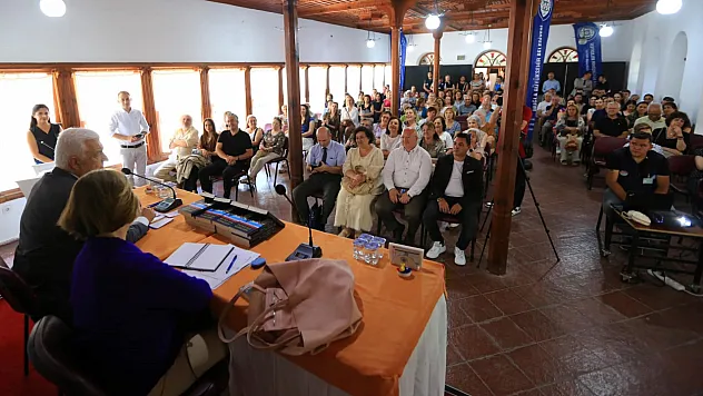 Muğla'nın İlk Kadın Büyükelçisinin Kitabı Tanıtıldı