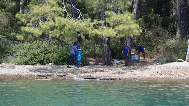 Muğla'nın Koylarından 2026'da 10 Ton Çöp Toplandı
