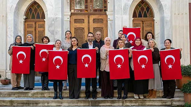 Muğla Olgunlaşma Enstitüsü'nde Bayrak Dikim Kursu tamamlandı