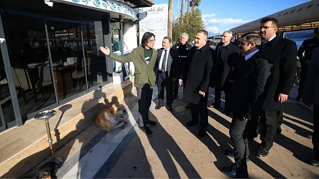 Muğla Valisi Akbıyık, Köyceğiz'de yağışlardan zarar gören esnafı ziyaret etti