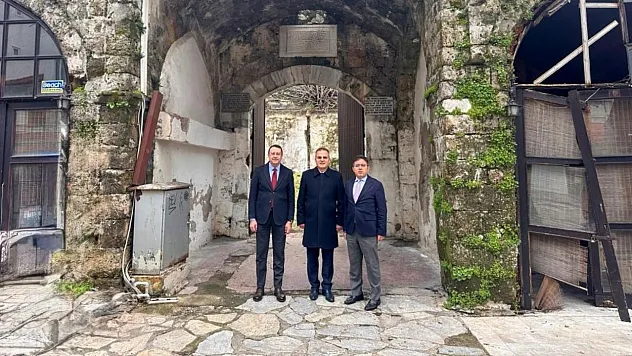 Muğla Valisi Akbıyık, Marmaris'te incelemelerde bulundu
