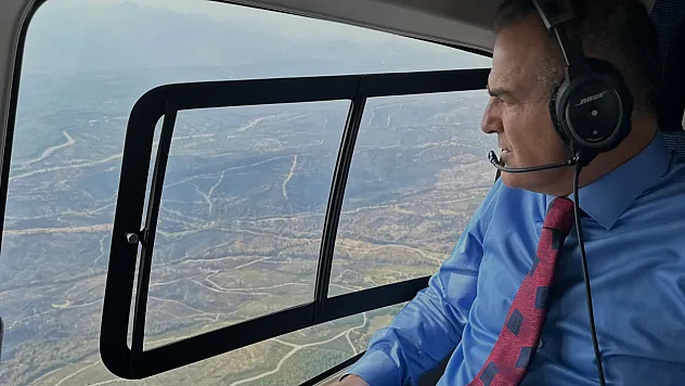 Muğla Valisi İdris Akbıyık, Fethiye ve Seydikemer'deki yangın bölgelerinde incelemelerde bulundu