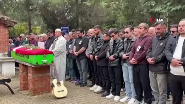Müzisyen Rıza Tamer Şişman Akyaka'da toprağa verildi