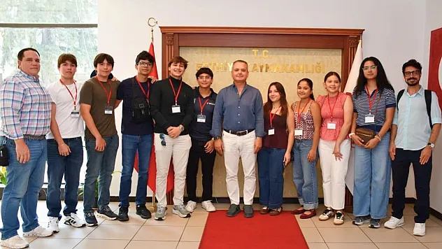 Nikaragua ve Guatemalalı genç girişimcilerden Fethiye Kaymakamı Akkaya'ya ziyaret