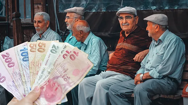 Ocak ayında emekli maaşlarına ne kadar zam gelecek? Yeni hesap ortaya çıktı