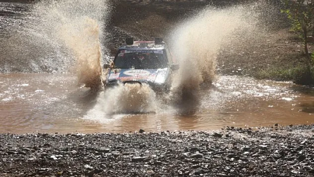 OFF ROAD YARIŞLARI NEFES KESTİ