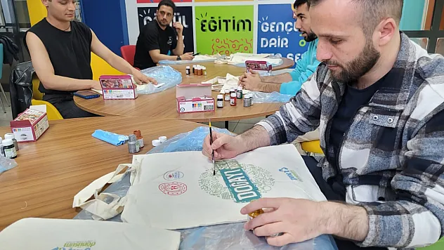 Öğrenciler geri dönüşüme katkı sağlıyor