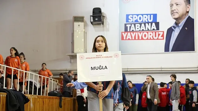 Okul sporları basketbol yıldızlar grup birinciliği başladı