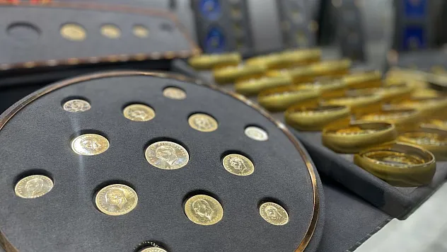 Ons altın son 1 yılın en yüksek seviyesinde
