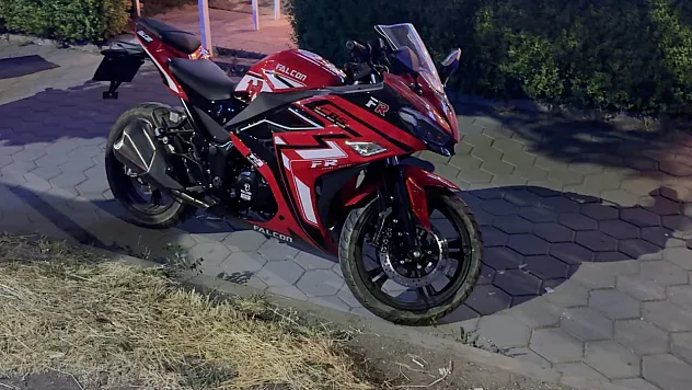 Önüne köpek fırlayan motosikletli, kaza yapıp kendi çağırdığı ambulansı reddetti