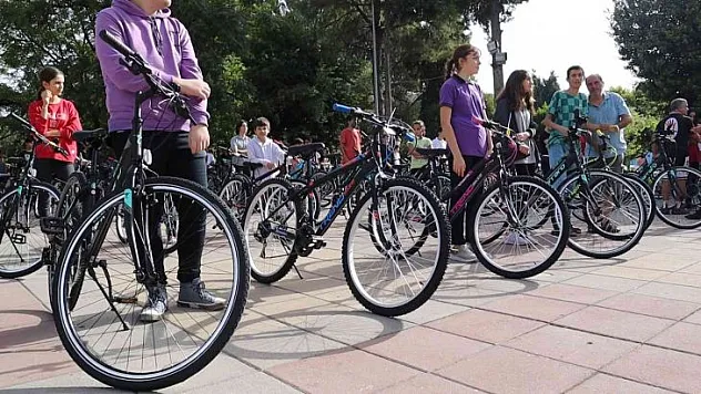 ORTACA'DA 55 ÇOCUĞA BİSİKLET HEDİYE EDİLDİ