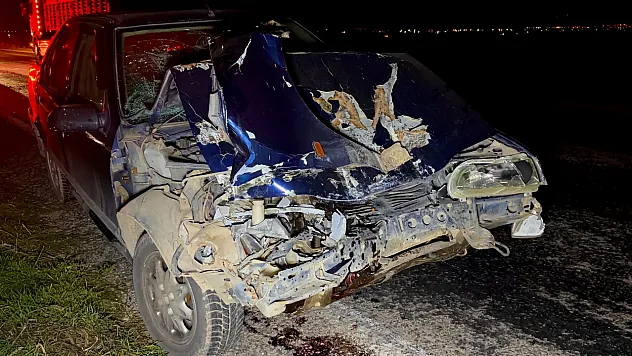 Otomobilin çarptığı patpat 3 metre yükseklikten tarlaya düştü