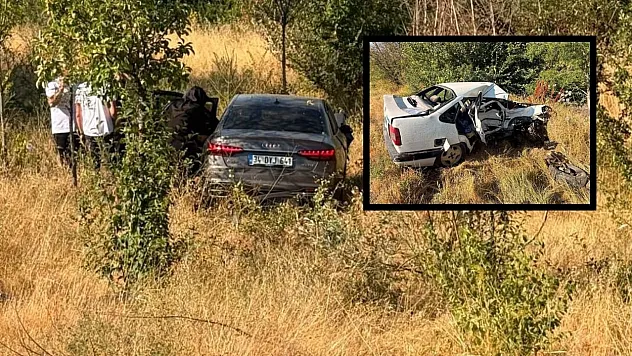 Otomobillerin çarpıştığı kazada bir kişi öldü 3 kişi yaralandı