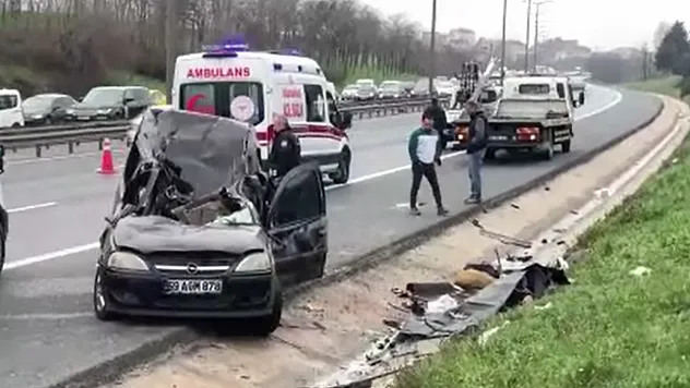 Otoyolda zincirleme kaza: 2 kişi hayatını kaybetti, 4 yaralı