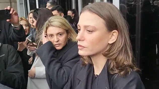 Oyuncu Serenay Sarıkaya uyuşturucu soruşturması kapsamında gözaltına alındı