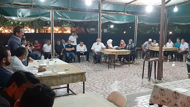 Öztürk, 'Erken seçim yok, 3 yıl sonrası için çalışıyoruz'