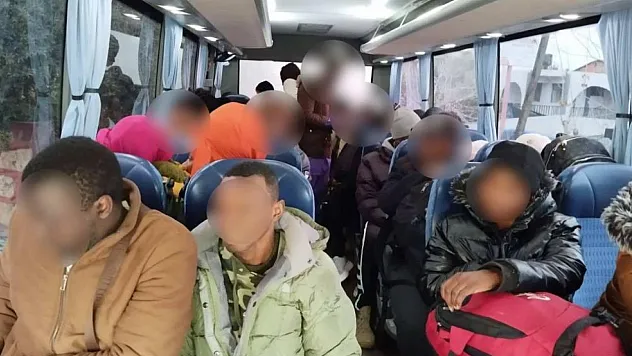 Pansiyondan 43 kaçak göçmen çıktı