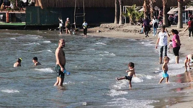 Pastırma yazında deniz keyfi