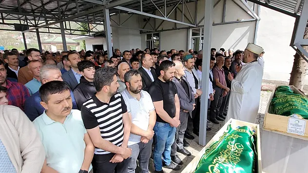 Patpat kazasında ölen baba-oğul toprağa verildi