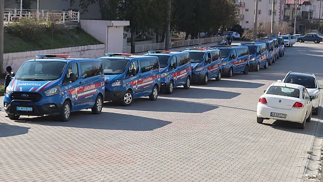 Piyasayı 55 milyon lira dolandırmışlar