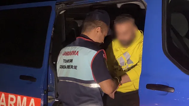 Polisin ne 'dur' ihtarına ne de uyarı ateşine aldırmadı: 40 kilometre kaçtı, alkollü çıktı