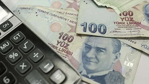 PTT emeklilere 14 bin liraya kadar geri ödemesiz nakit desteği sağlıyor