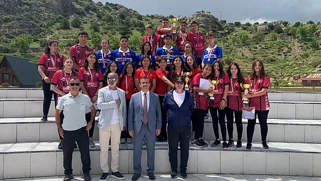 Rafting Türkiye birincisi ve üçüncüsü Muğla'dan