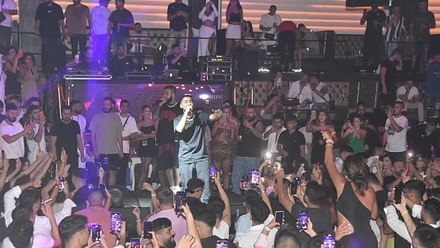 Rapçi Uzi hayranlarına unutulmaz konser verdi