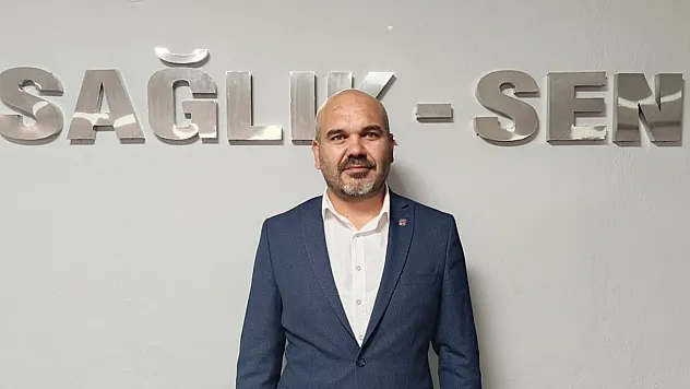 Sağlık-Sen'den 14 Mart Tıp Bayramı açıklaması: Sağlık çalışanlarının sorunlarına çözüm çağrısı