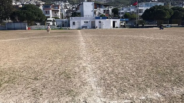 SAHA ÇİZGİLERİ DÜZGÜN OLMAYINCA PLAY-OFF MAÇI ERTELENDİ