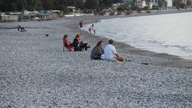 Sahiller turistlere ve hayvanlara kaldı