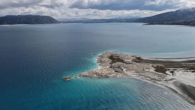 Salda'nın su seviyesi yükseldi, kuruyan Akgöl ve Yarışlı gölleri yeniden su tuttu