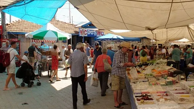 Salı pazarı doldu taştı