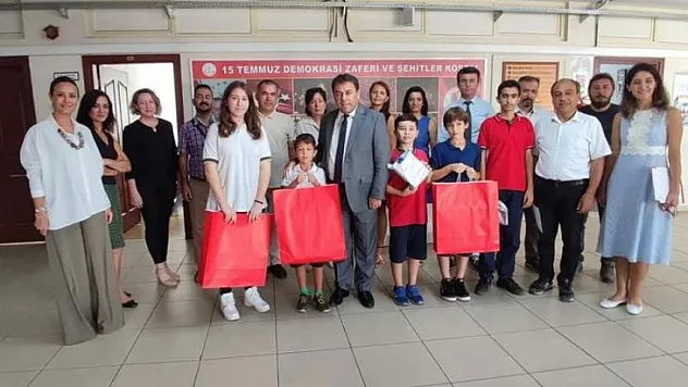 SATRANÇ TURNUVASI ÖDÜLLERİNİ ATMACA TAKTİM ETTİ