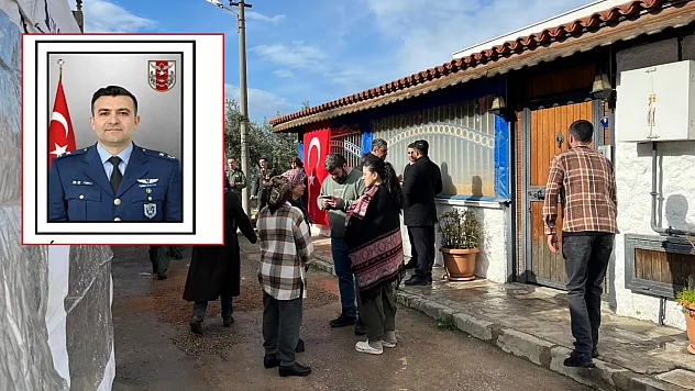 Şehit pilotun İzmir'deki evinde yas