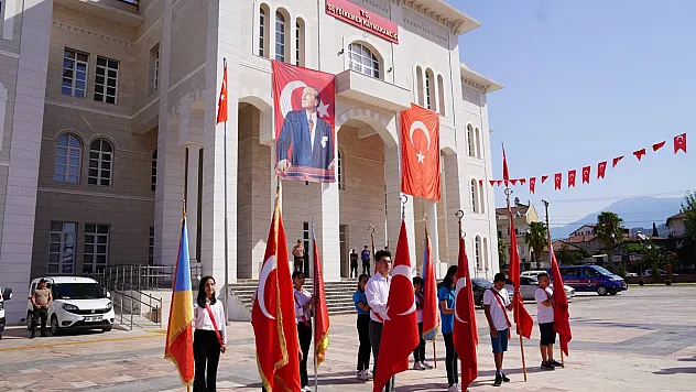 Seydikemer'de 101 Yıllık Destan Gururla Kutlandı