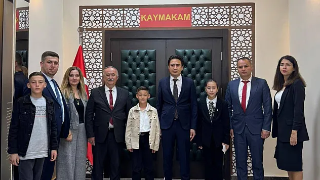 Seydikemer'de 23 Nisan Coşkusu: Kaymakamlık Koltuğu Öğrencilere Devredildi