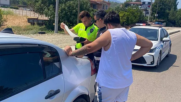 Seydikemer'de araçtan sigara izmariti atan şahsa ceza