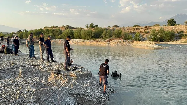 Seydikemer'de derede kaybolan 21 yaşındaki gencin cansız bedenine ulaşıldı