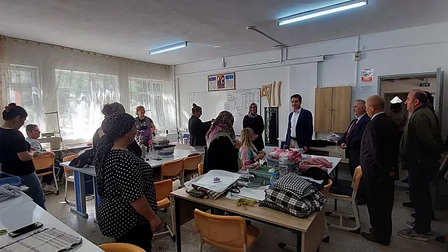 Seydikemer'de eğitim kurumlarına Kaymakam Dilekli'den ziyaret