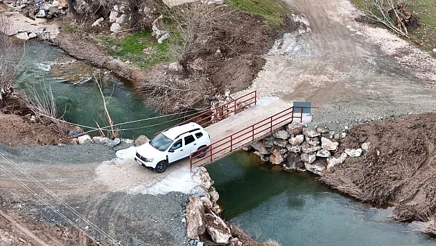 Seydikemer'de Selde Zarar Gören Köprü Yeniden Ulaşıma Açıldı