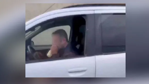 Seyir Halinde Uyuşturucu Kullanırken Görüntülendi!