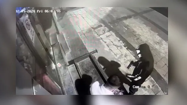 Silahını denemek için kurşun yağdırdı!