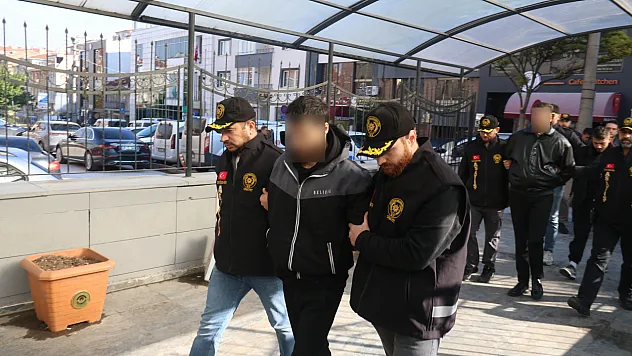 Silahlı kavga cinayetle bitti: 7 şüpheli adliyede