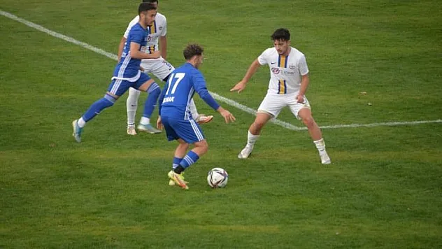 Şimşekler Siirt'i tek golle geçti