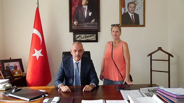 Sokakta kalan İngiliz kadına Türkiye sahip çıktı