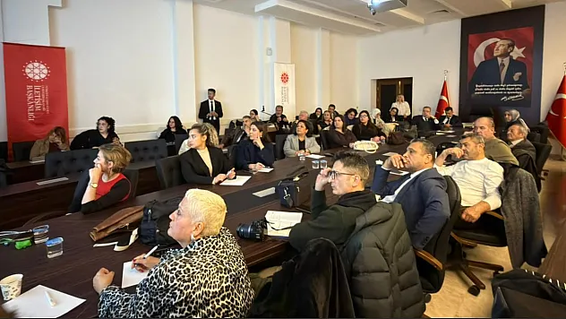 'Sosyal Medyada Etkili İçerik Üretimi' Eğitimi Muğla'da sürüyor