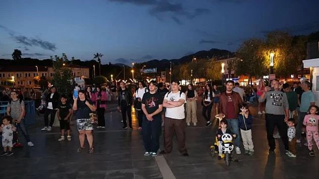 STOAH grubu her yaştan dinleyiciye keyifli anlar yaşattı